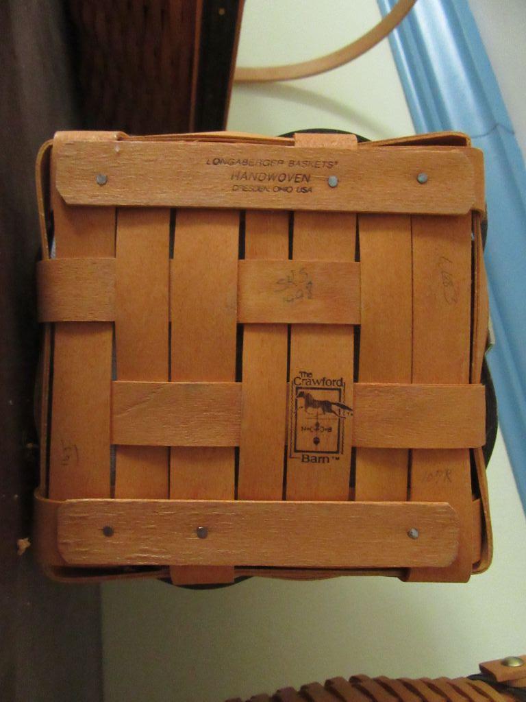 THE CRAWFORD BARN LONGABERGER BASKET SEPTEMBER 1998 WITH LID AND INSERT