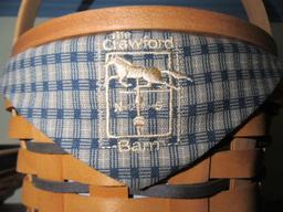 THE CRAWFORD BARN LONGABERGER BASKET SEPTEMBER 1998 WITH LID AND INSERT