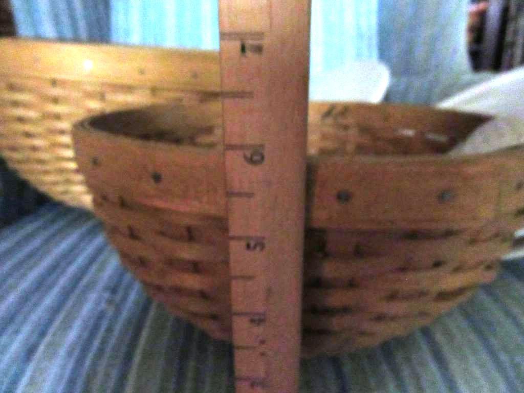 LONGABERGER HOSTESS FULL BASKET SET. NO DATE