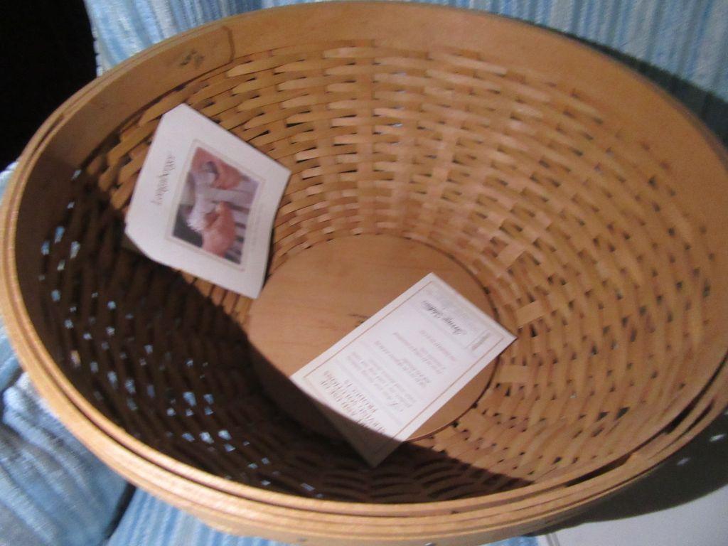 LONGABERGER HOSTESS FULL BASKET SET. NO DATE