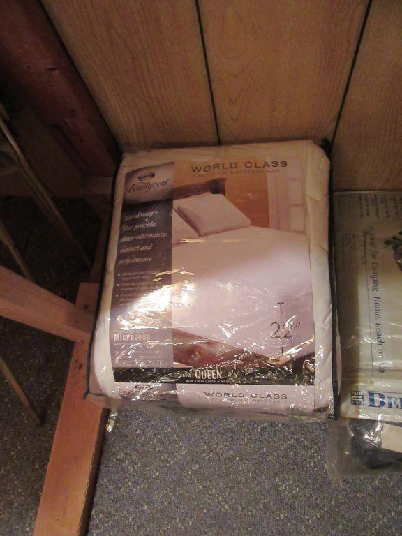 FULL AND QUEEN SIZE MATTRESS PADS