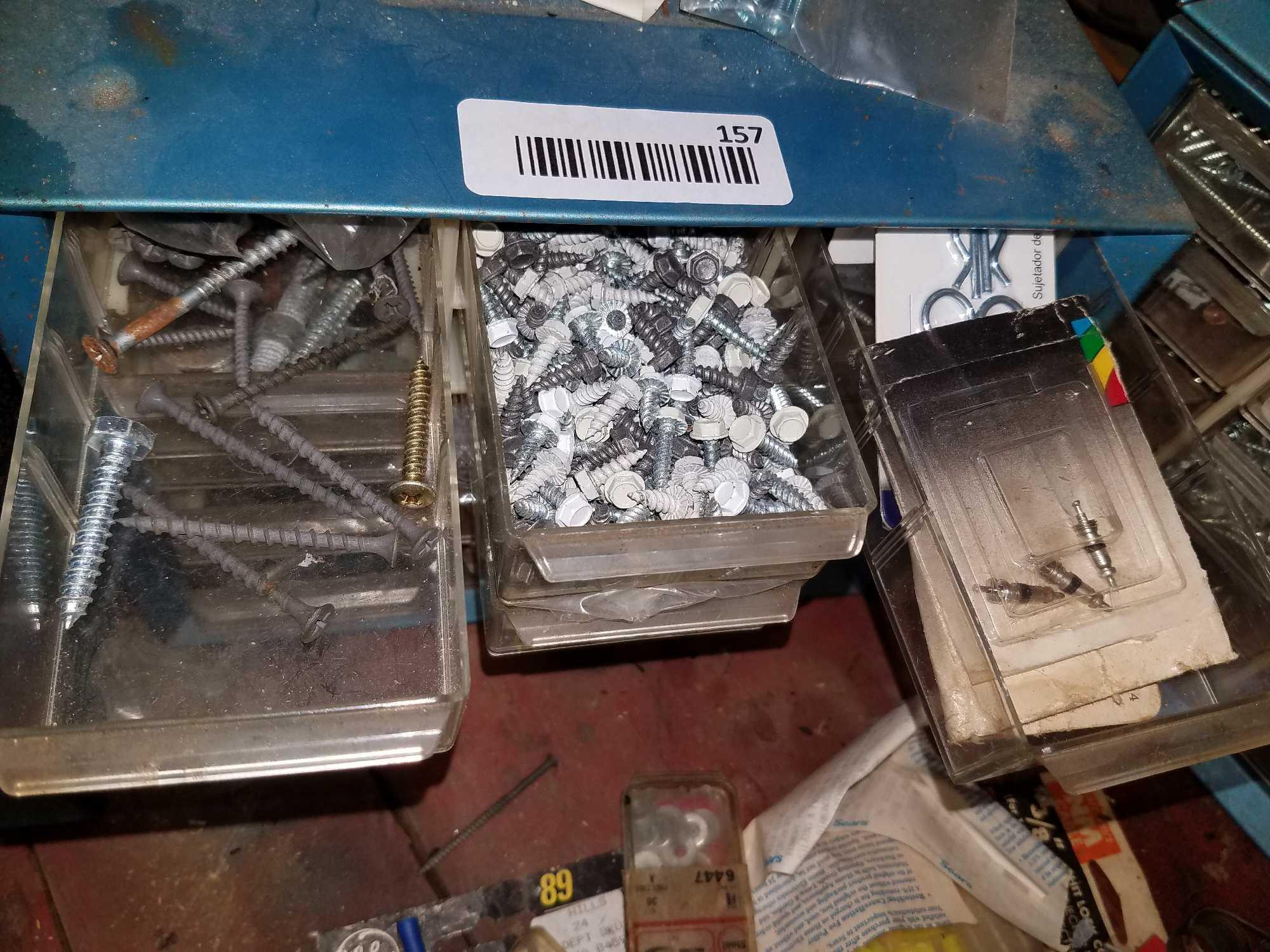 Hardware cabinet with Hardware