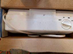 3 speed 10 inch box fan with box