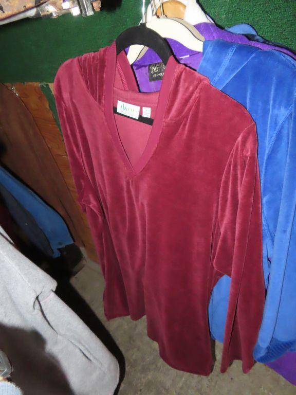Ladies jackets mostly sizes large to 1X