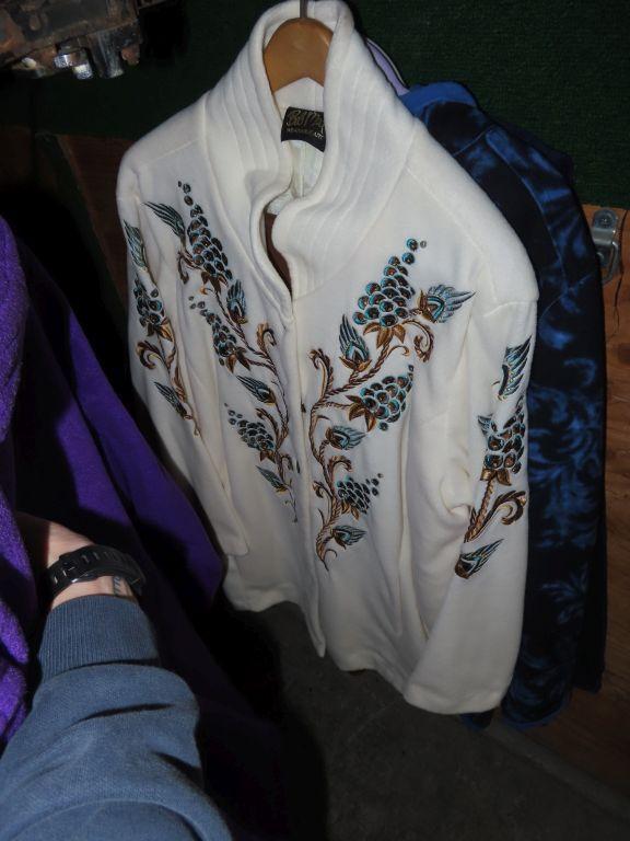 Ladies jackets mostly sizes large to 1X