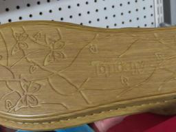 Alegria size 9 sandals