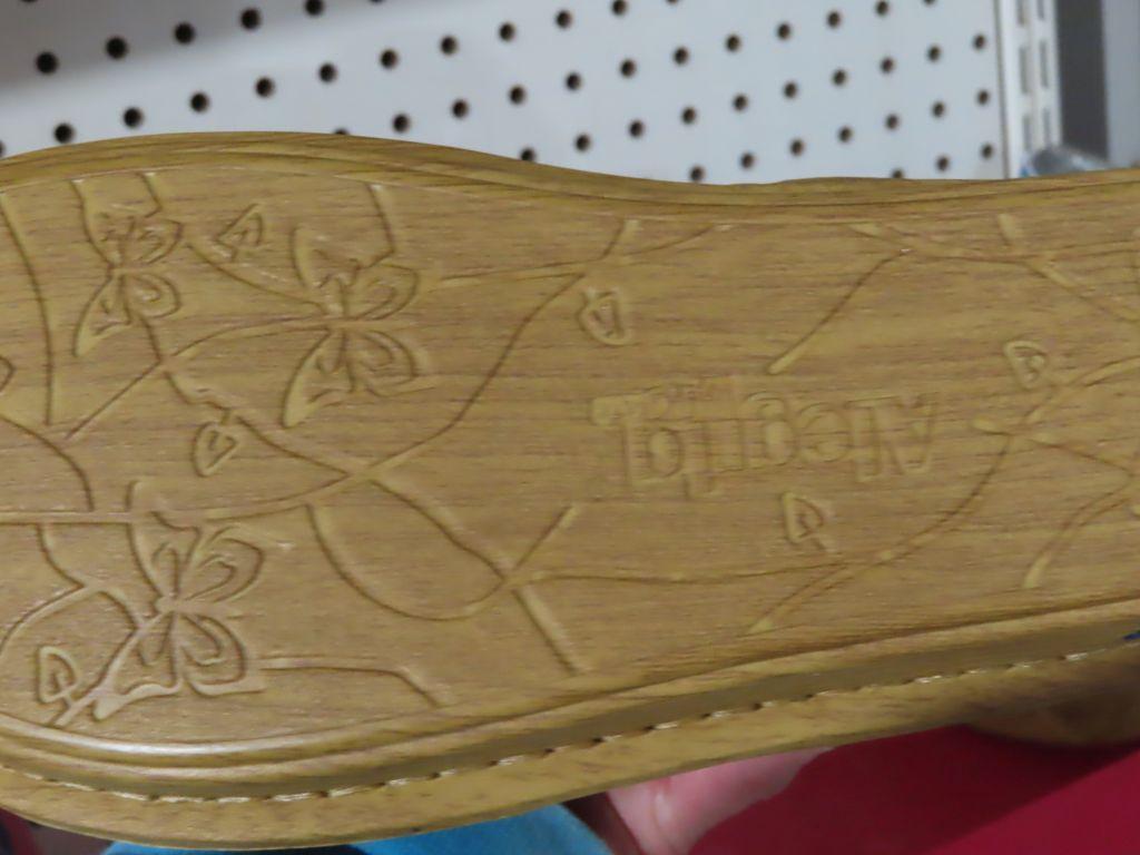 Alegria size 9 sandals