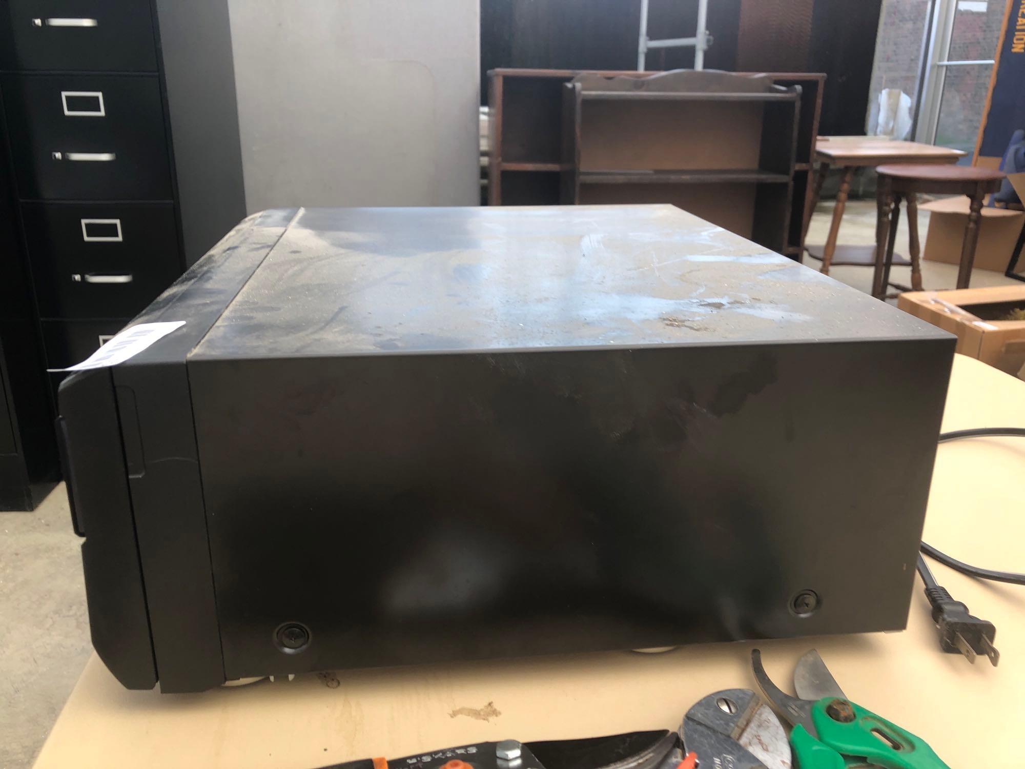Technics model SL-MC7 compact disc changer