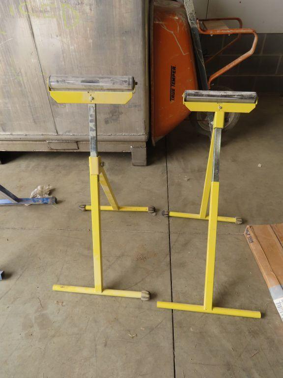 Pair of yellow roller stands