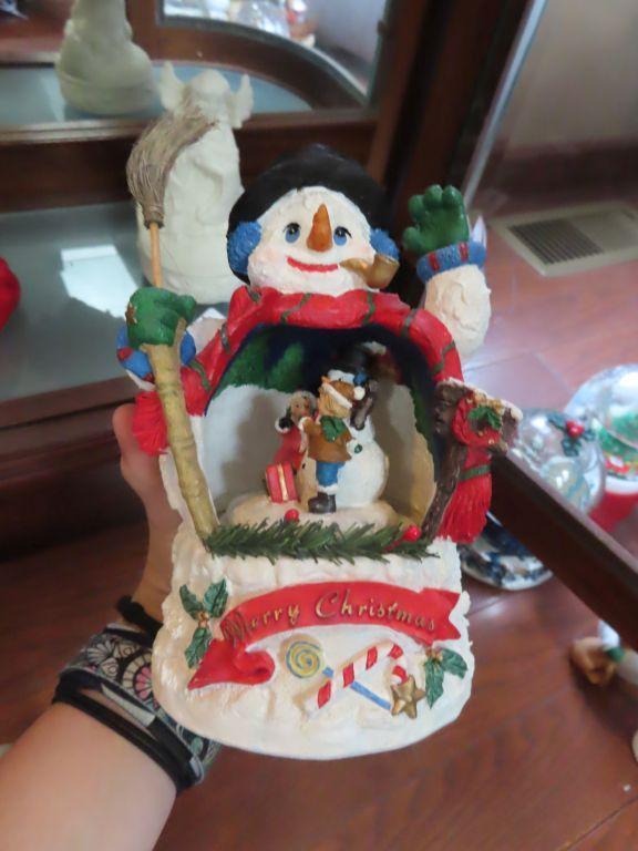 Snowman music boxes