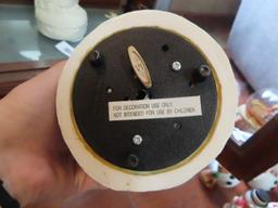 Snowman music boxes