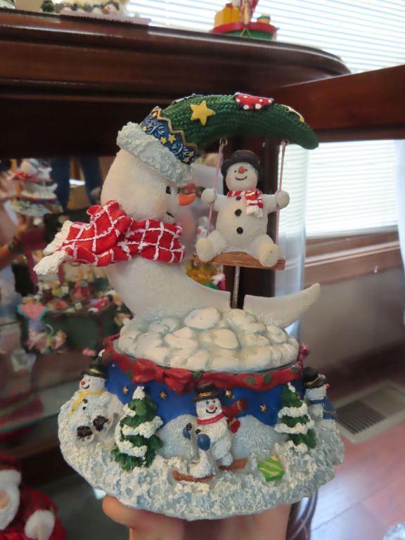 Snowman music boxes