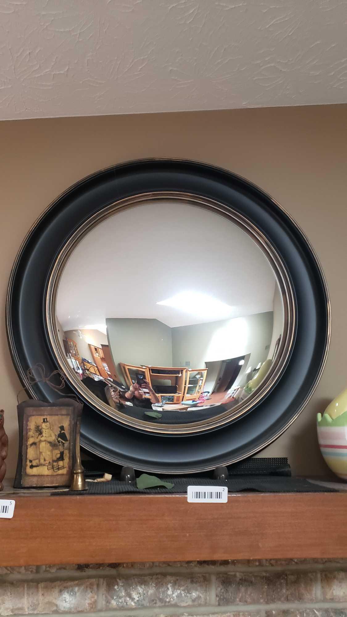 Round wall mirror