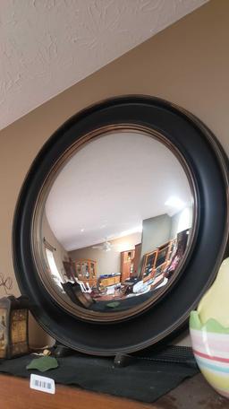 Round wall mirror