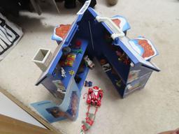 Playmobil Christmas house. Incomplete.