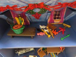 Playmobil Christmas house. Incomplete.