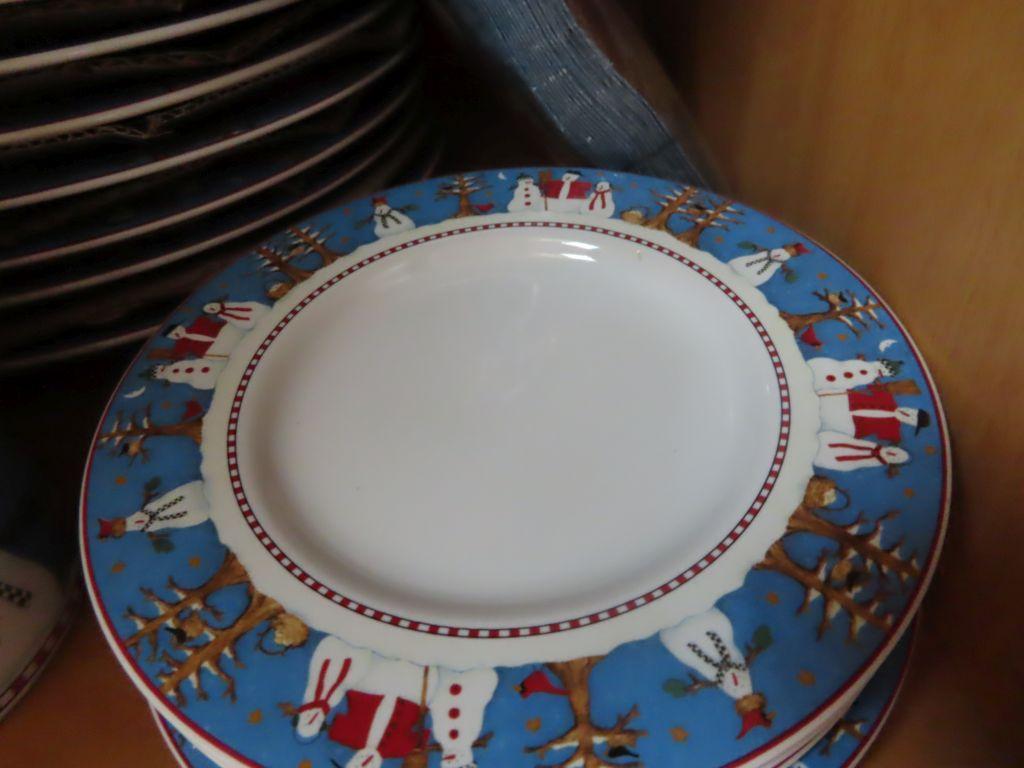 Sakura Christmas stoneware