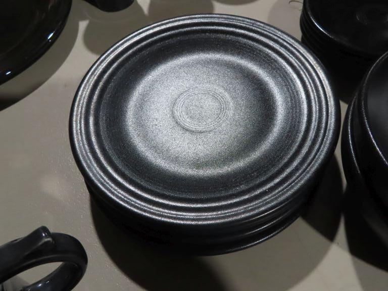 Fiestaware like bowls and plates