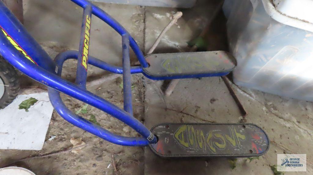 Pacific Assault stand up tricycle