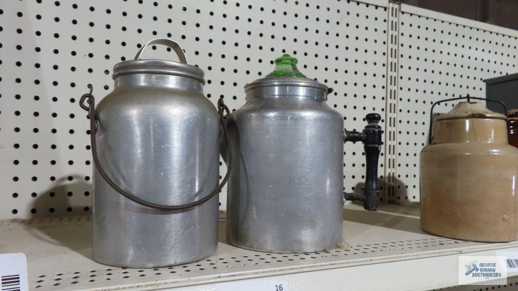 Aluminum percolator and jug with lid