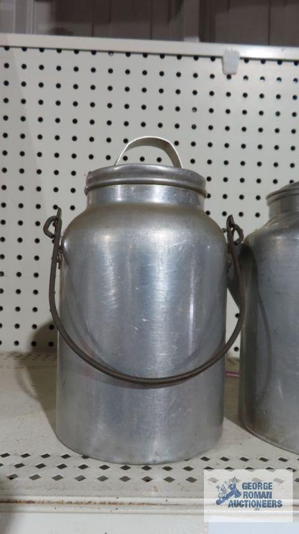 Aluminum percolator and jug with lid