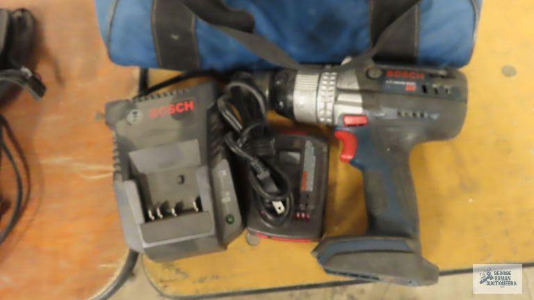 Bosch drill with one battery charger and soft case