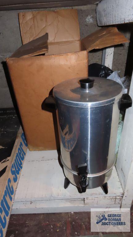 Commercial style percolator