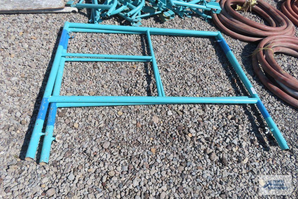 Lot of scaffolding pieces