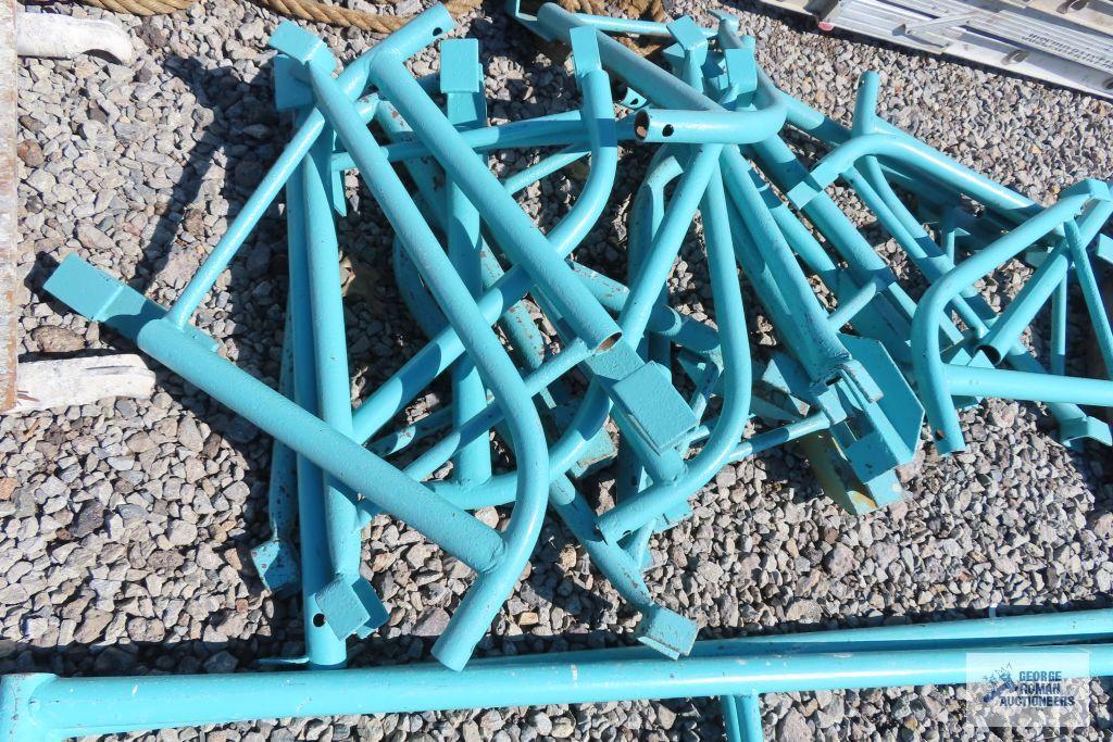 Lot of scaffolding pieces