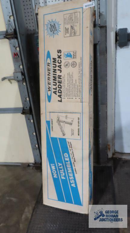 Lot of aluminum ladder jacks with box