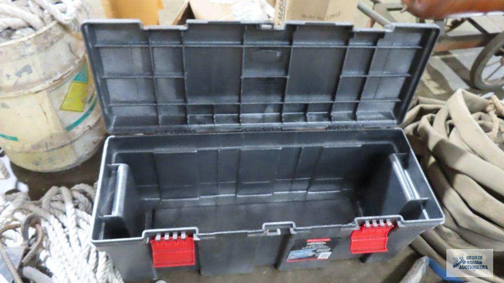 Rubbermaid large tool box