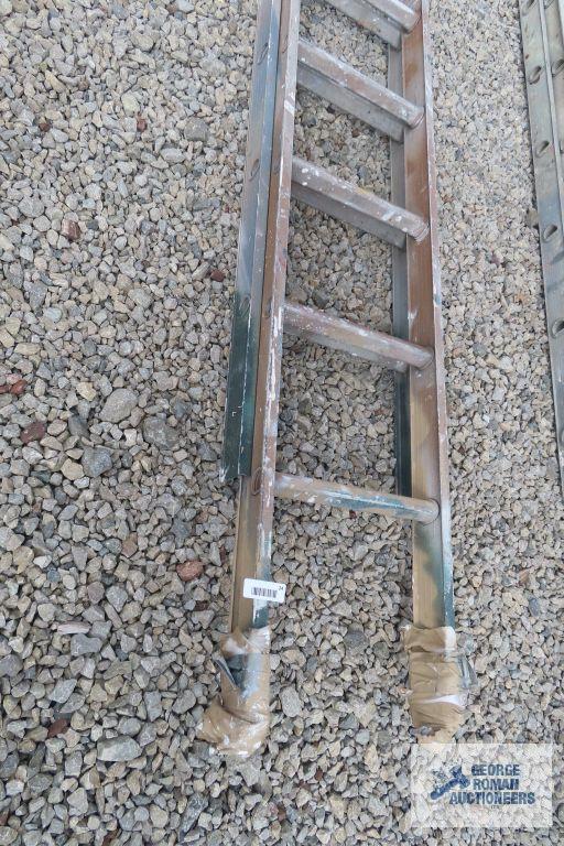 Aluminum 28 ft extension ladder