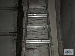 28' ALUMINUM EXTENSION LADDER