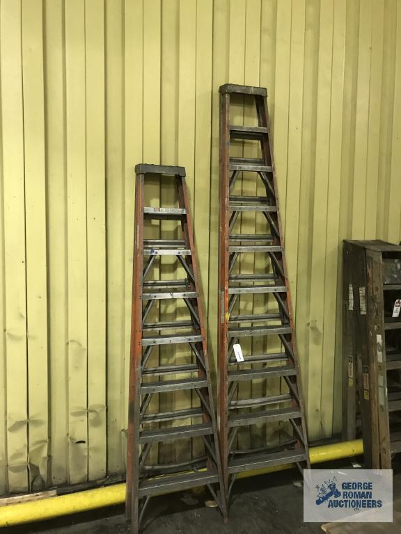 (2) FIBERGLASS STEP LADDERS