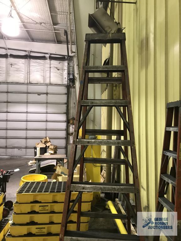 (2) FIBERGLASS STEP LADDERS