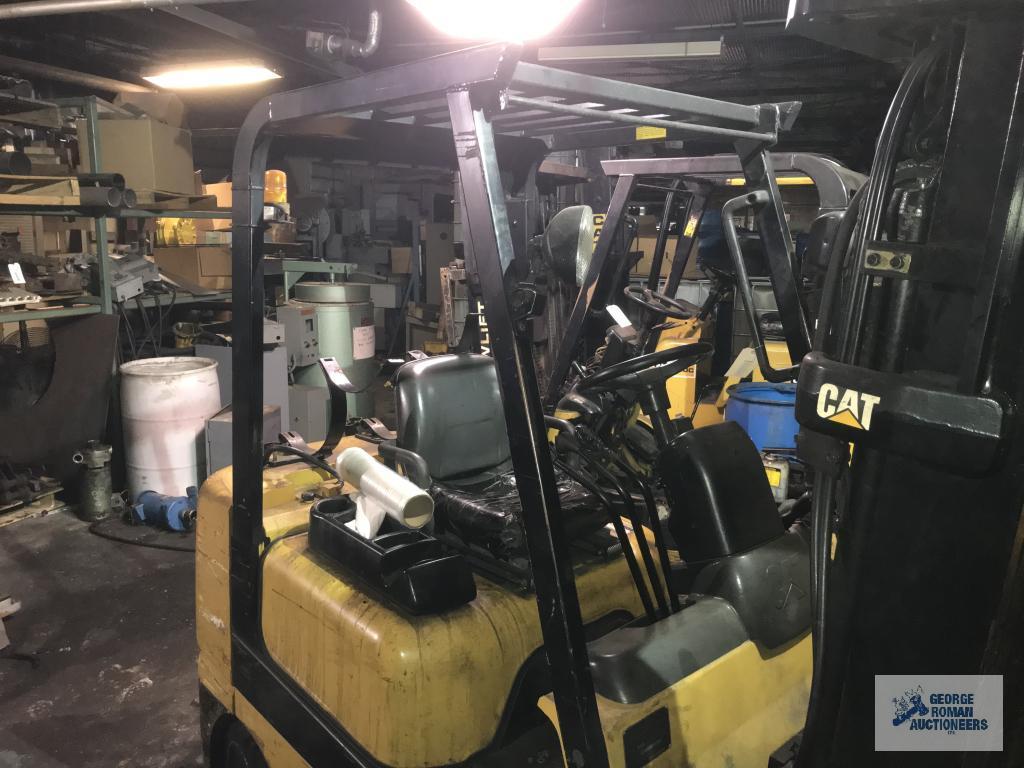 CAT FORKLIFT, MODEL GC25K, PROPANE, SIDE SHIFTER, NOT RUNNING