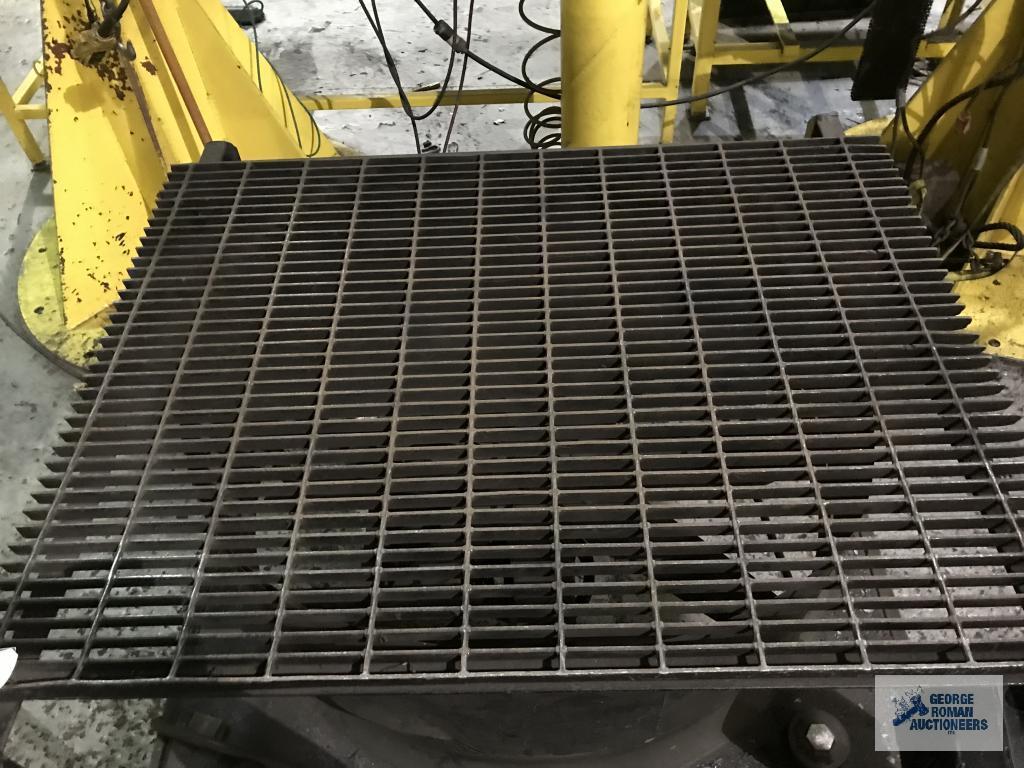 COOLING TABLE WITH FAN