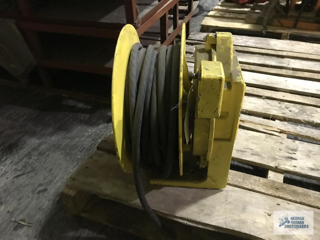 AERO MOTIVE ELECTRIC CABLE REEL