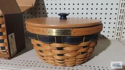 Longaberger Collectors...Club 2004 ware basket