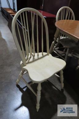 Farm style kitchen table with one leaf...and four chairs