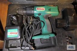 Grizzly 18 volt drill with charger, one battery and case