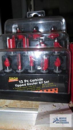 Hole saws, drill bits and router bit set