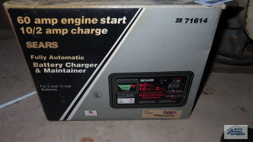 Craftsman battery charger/ maintainer with box