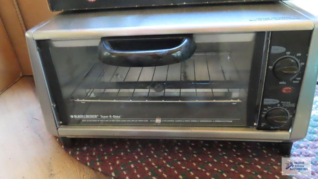 Toaster. Cooker. Rotisserie. Toaster oven by Black & Decker.