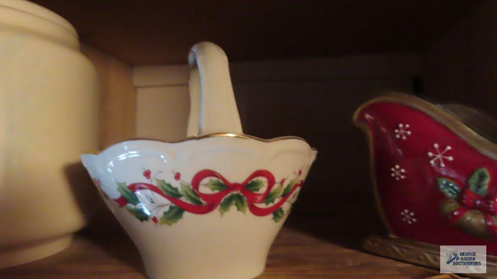 Fitz and Floyd sleigh. Made in Italy canister. Decorative ceramic basket. Kitchen papers. Set of