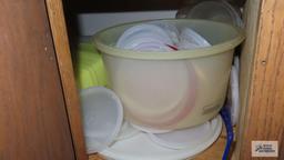Cupboard lot of plasticware