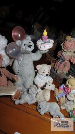 Bear figurines