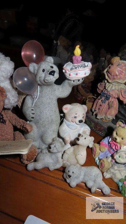 Bear figurines