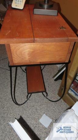 Metal and wood end table