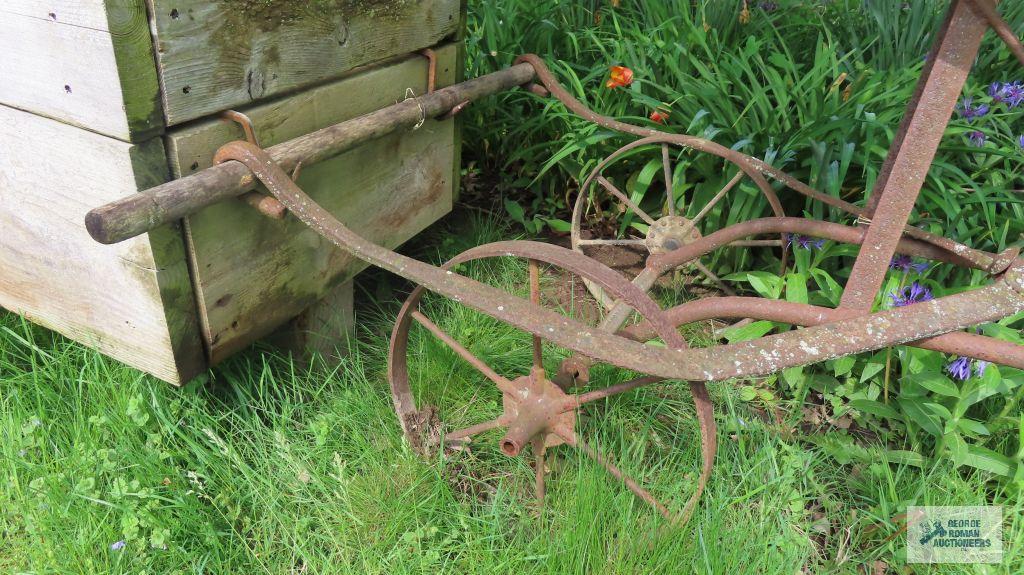 Antique wagon and seat